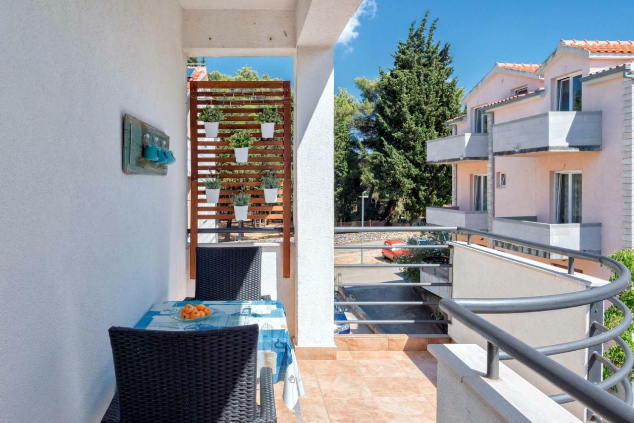 Anchor Apartments Stari Grad  Eksteriør bilde