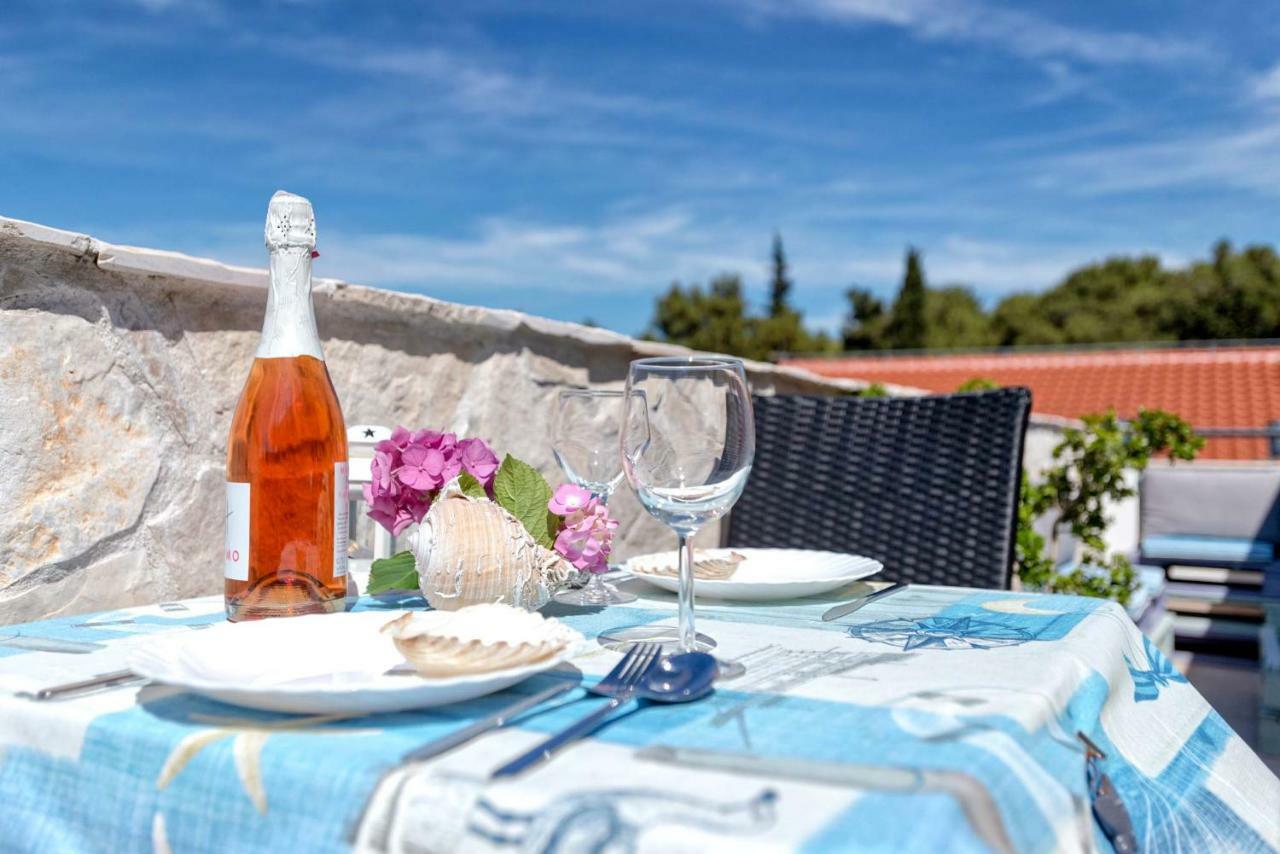 Anchor Apartments Stari Grad  Eksteriør bilde